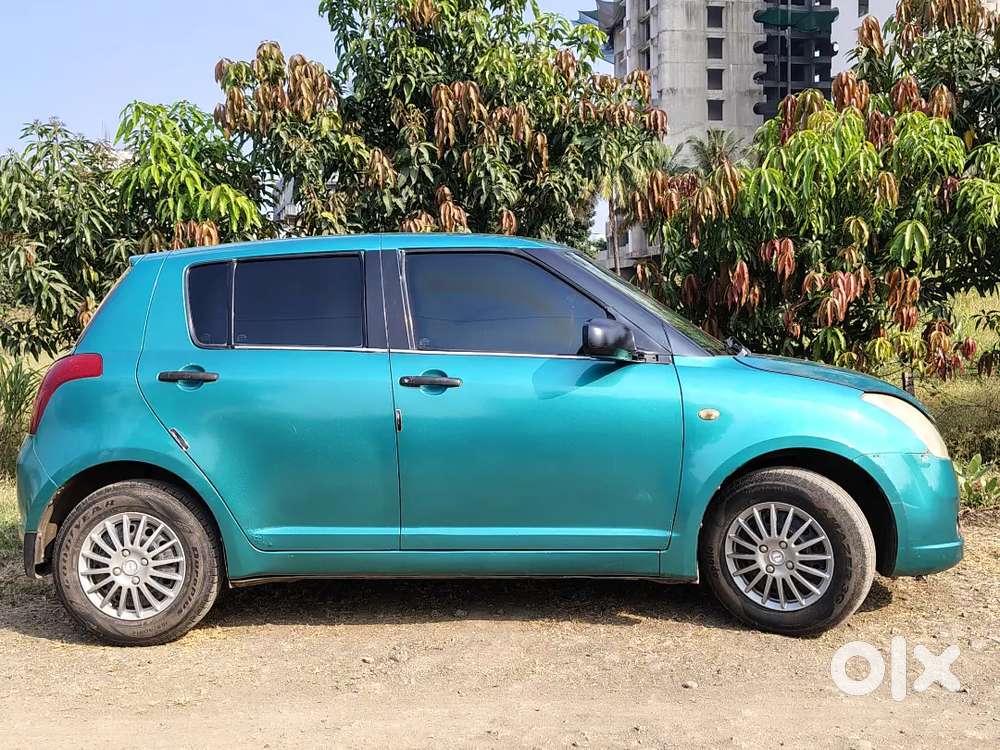 Maruti Suzuki Swift Vxi