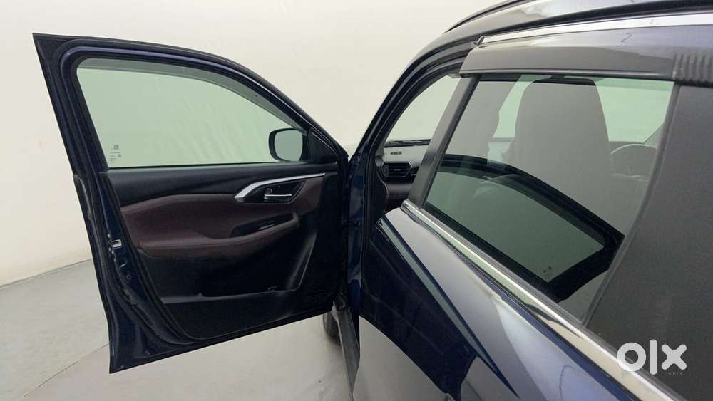 Maruti Suzuki Grand Vitara 1.5 Alpha Smart Hybrid At, 2022, Petrol