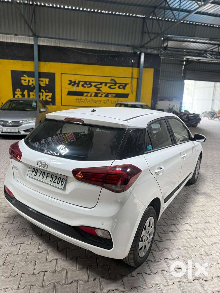Hyundai Elite I20 Sportz (o) 1.2, 2020, Petrol