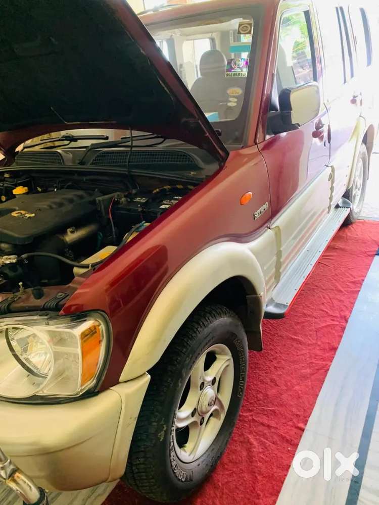Mahindra Scorpio 2005