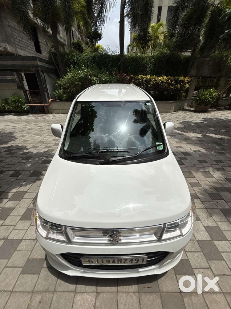 Maruti Suzuki Wagon R Stingray 1.0 Vxi Plus, 2017, Petrol
