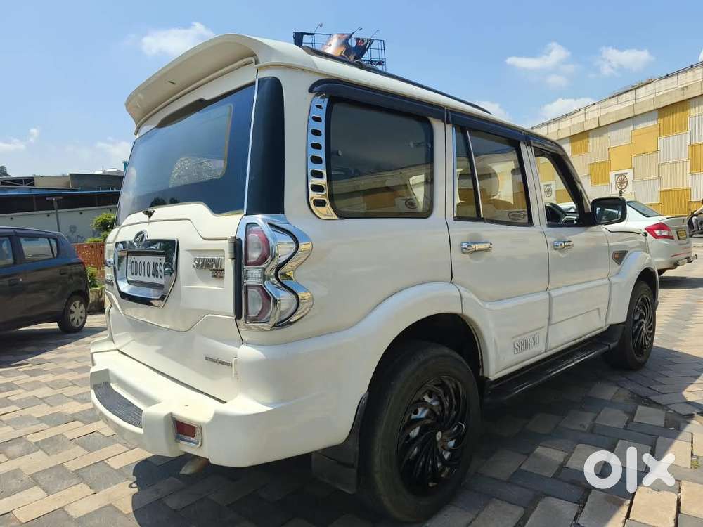 Mahindra Scorpio S6 Plus, 2017, Diesel