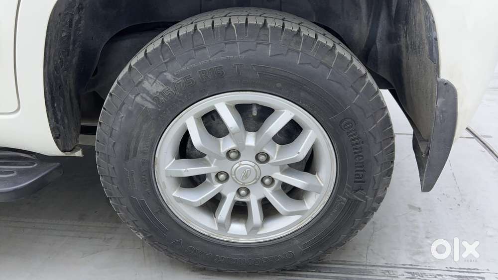Mahindra Tuv 300 T8, 2015, Diesel