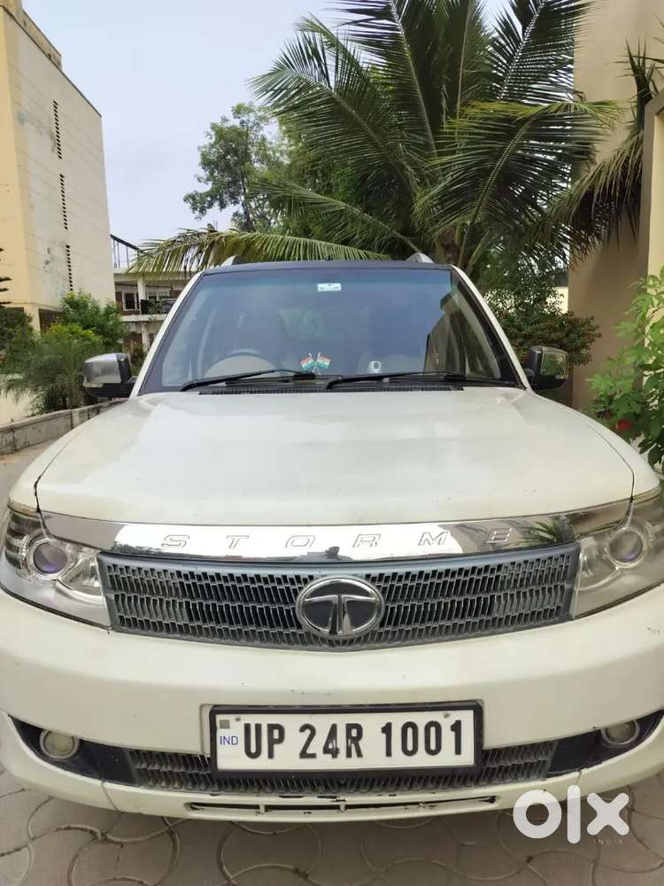 Tata Safari Storme 2014 With Manual Transmission