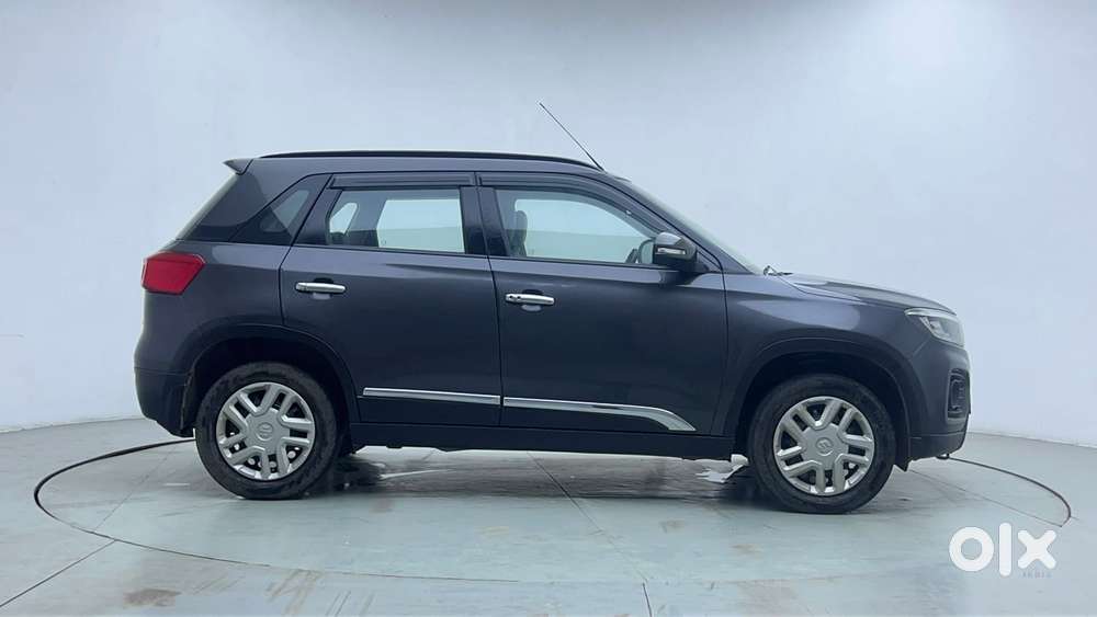 Maruti Suzuki Vitara Brezza 1.5 Vxi At, 2021, Petrol