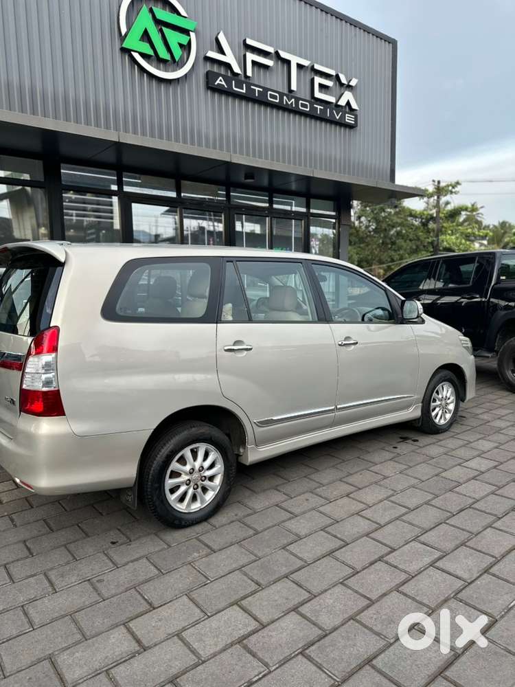 Toyota Innova Diesel 2014