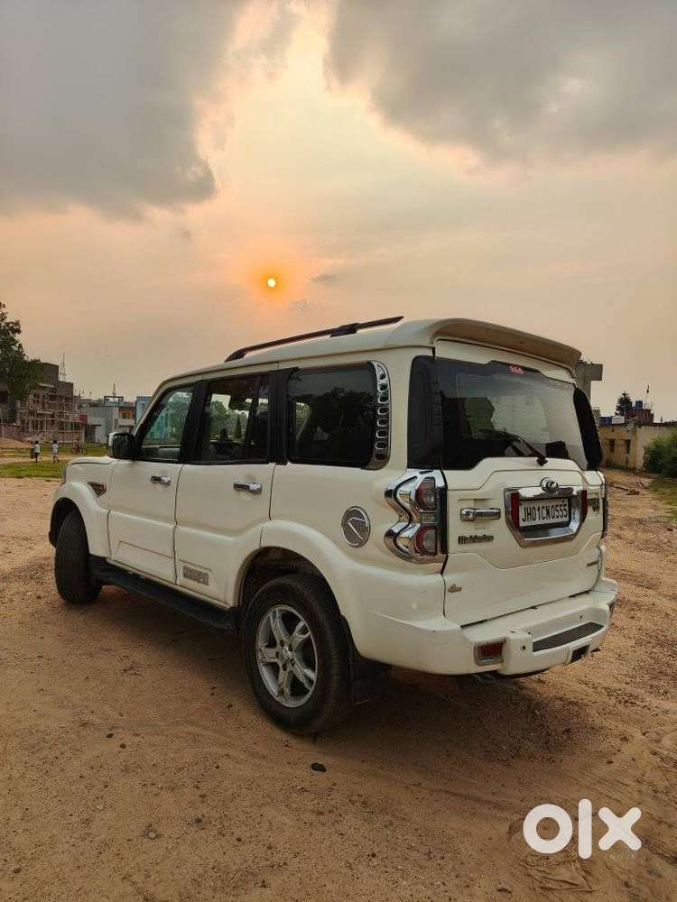 Mahindra Scorpio Intelli Hybrid S10 4wd, 2017