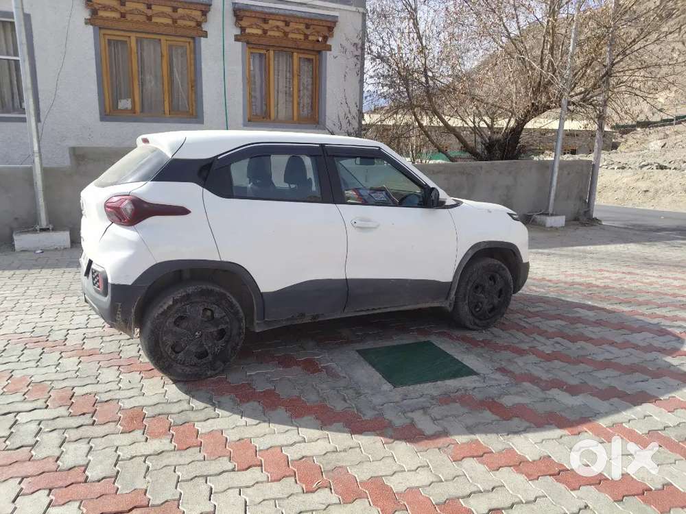 Tata Punch 2022 Petrol 32500 Km Driven