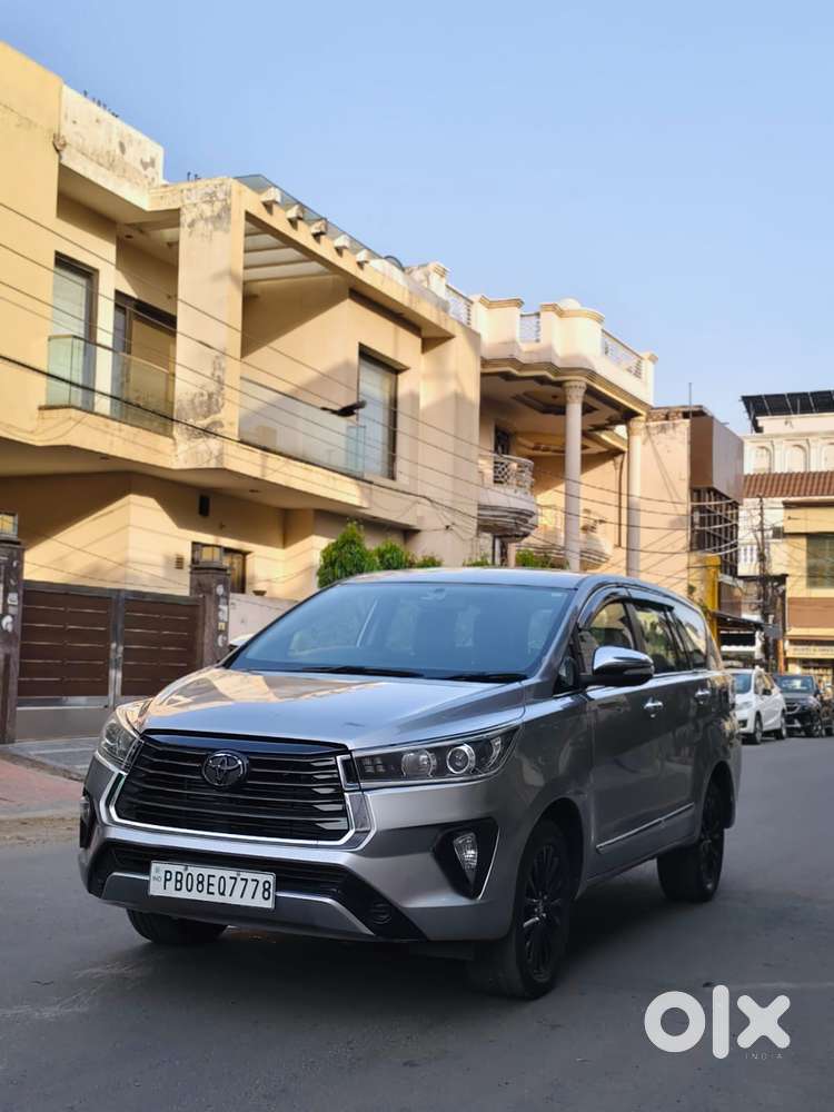 Toyota Innova Crysta 2.4 G Mt, 2017, Diesel