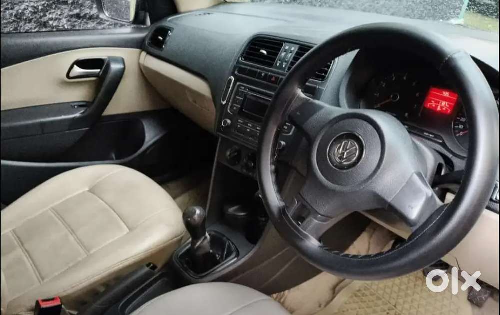 Volkswagen Polo 2013 Petrol 70000 Km Driven