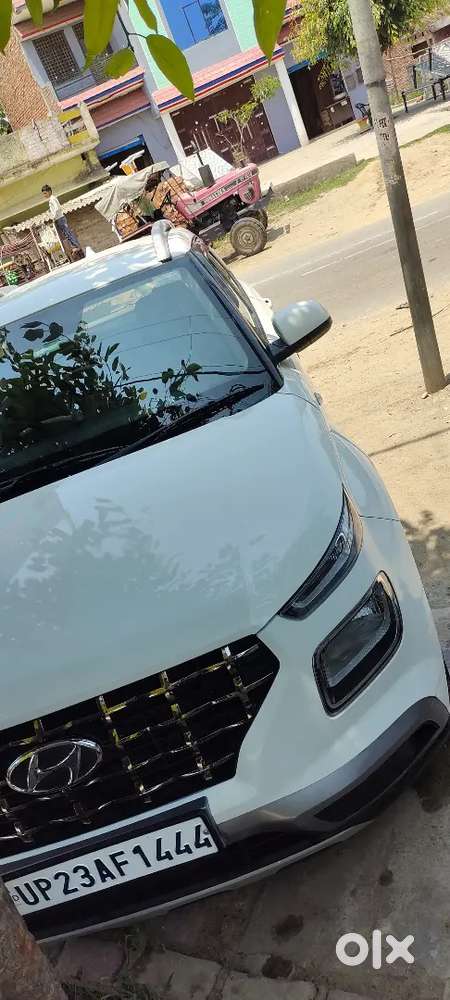 Hyundai Venue 2021 Petrol Well Maintained