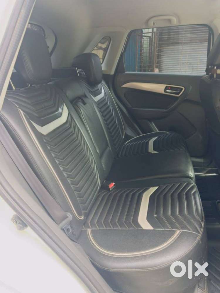 Maruti Suzuki Brezza Zdi+ Dual Tone, 2018, Diesel