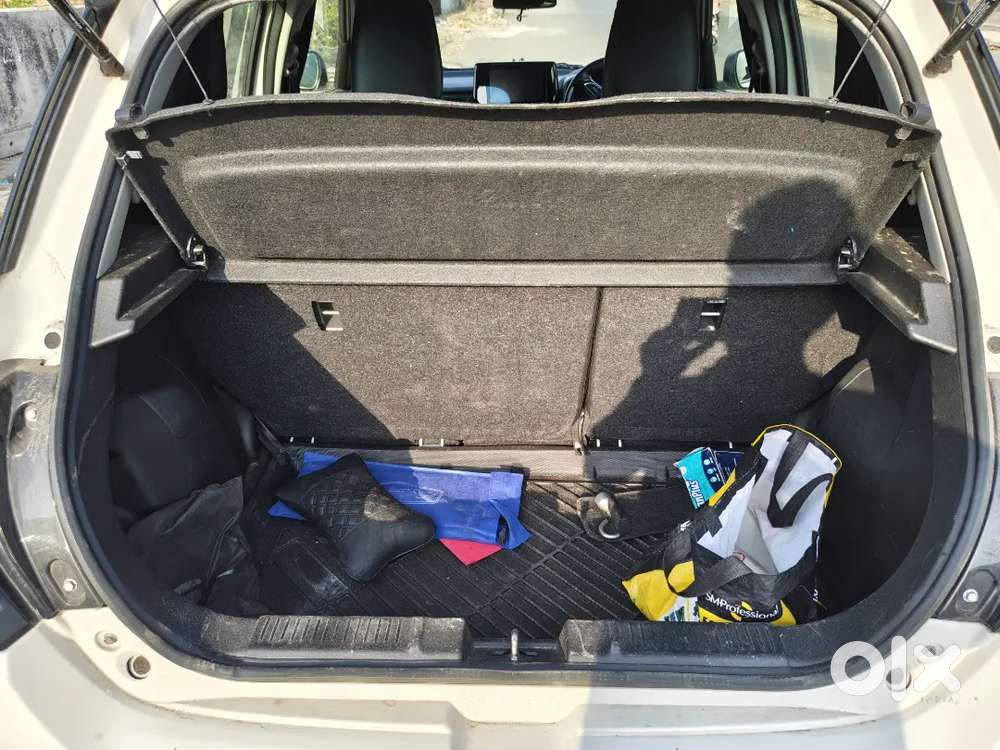Maruti Suzuki Swift 2024 Petrol 13921 Km Driven