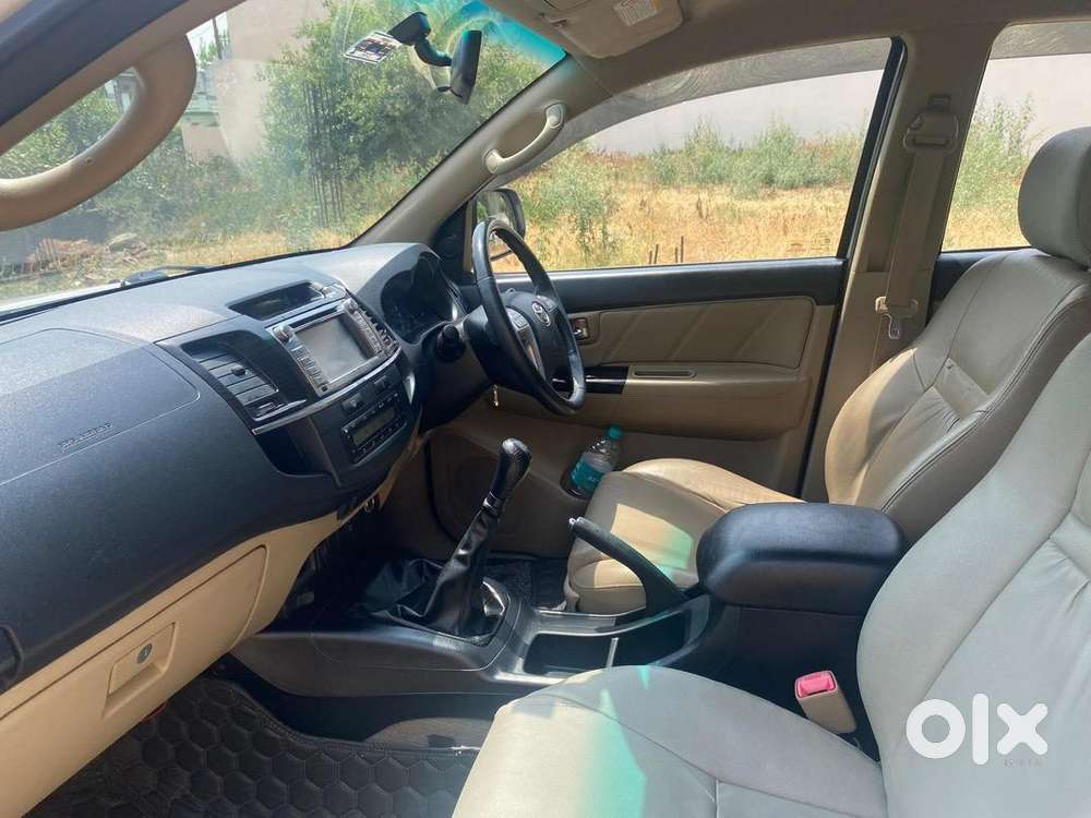 Toyota Fortuner 2015 Diesel 85000 Km Driven