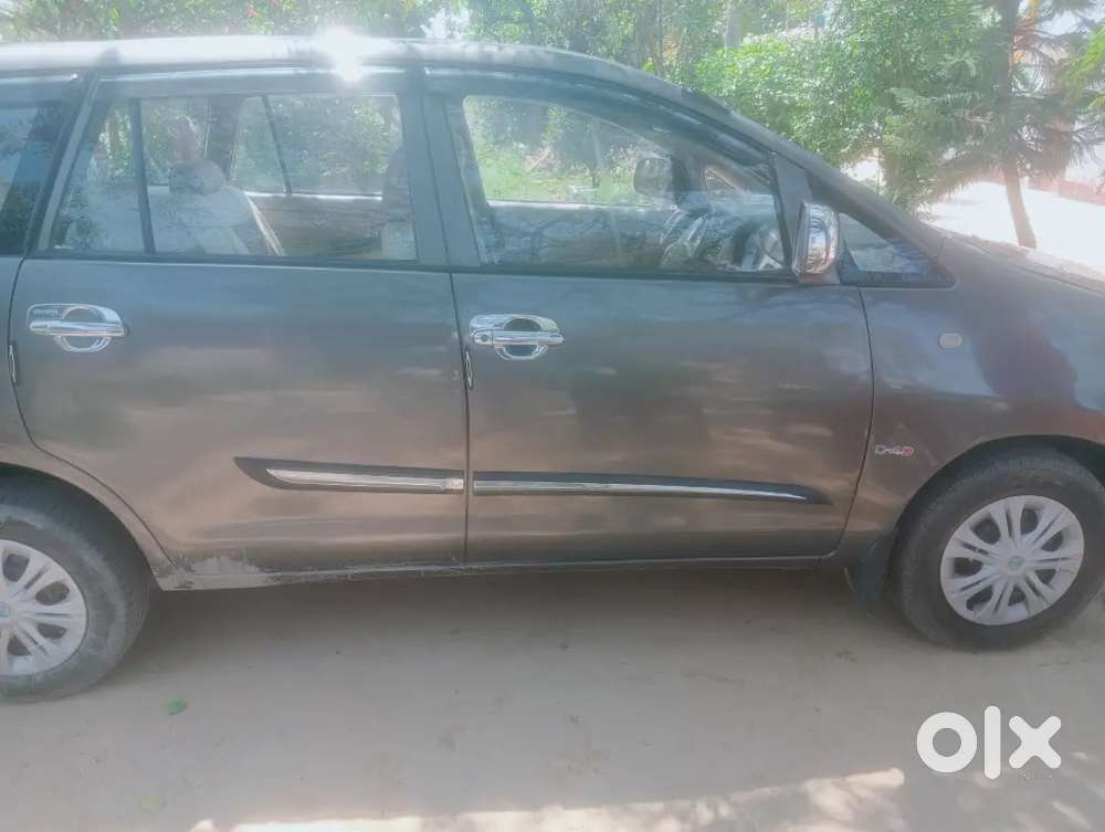 Toyota Innova 2013 Diesel Well Maintained