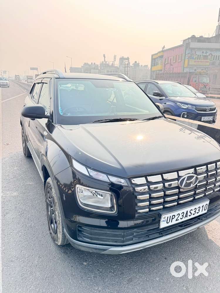 Hyundai Venue 2025 Petrol Good Condition