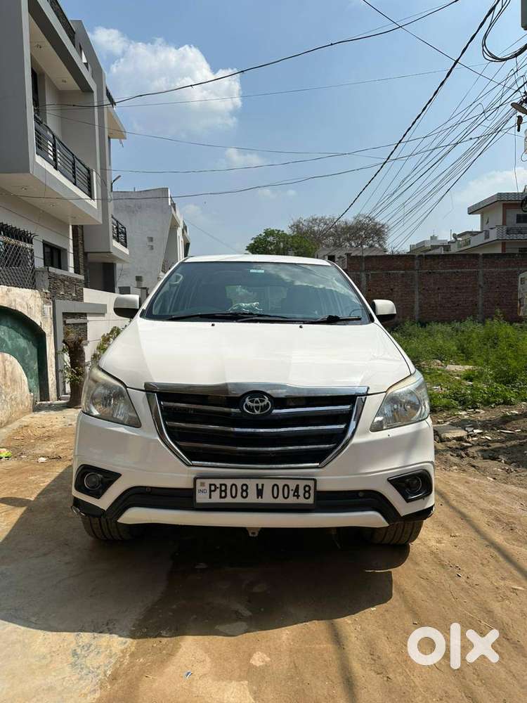 Toyota Innova 2011 Diesel Well Maintained