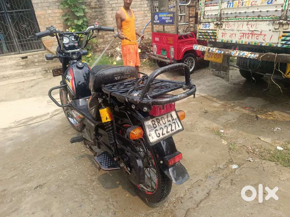 Gari akdam jhakkas hai bahi - Motorcycles in undefined, - 1843915912