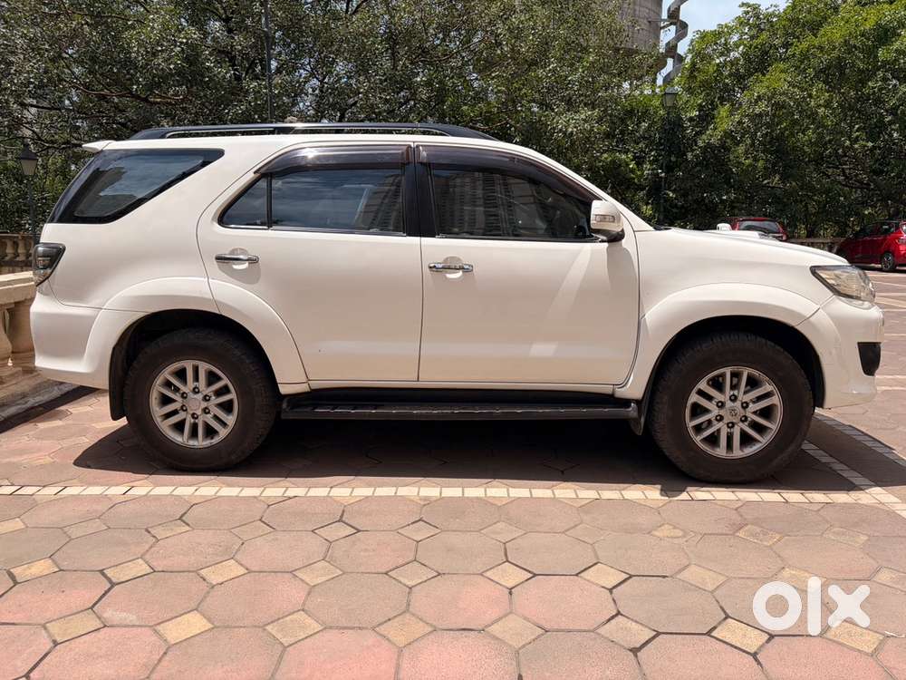 Toyota Fortuner 2014 Dec 4x2 Automatic