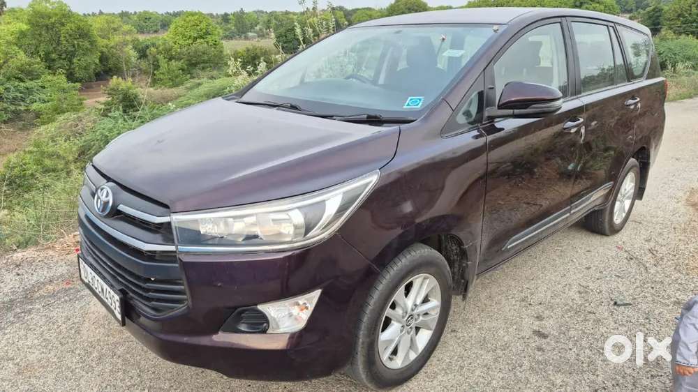 Innova Crysta Showroom Maintained For Sale