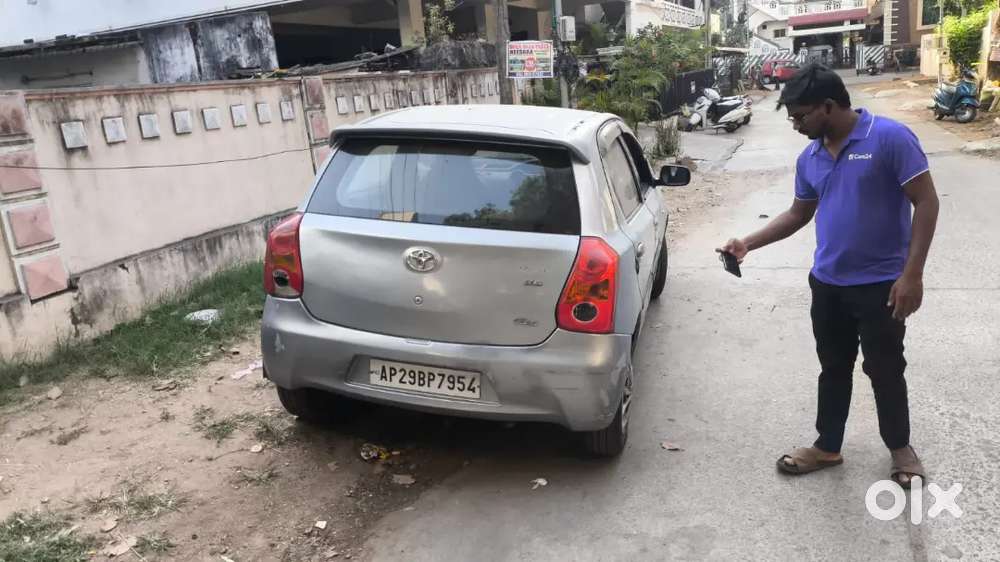 Toyota Etios Liva 2012