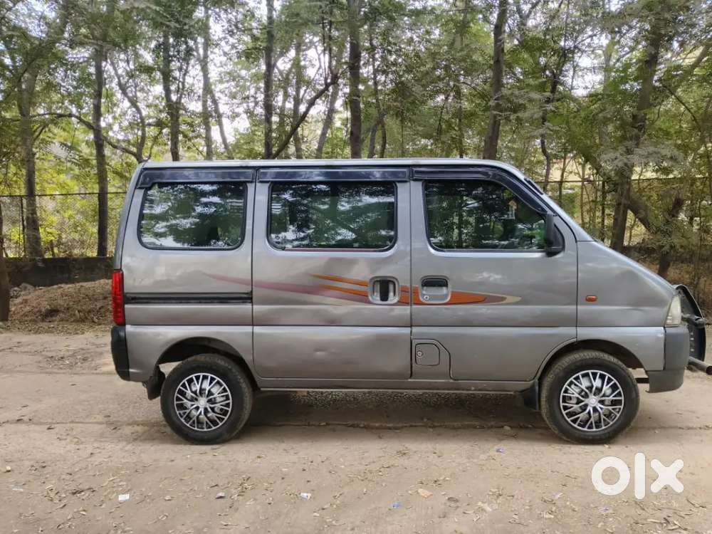 Maruti Suzuki Eeco 2011 Petrol Well Maintained