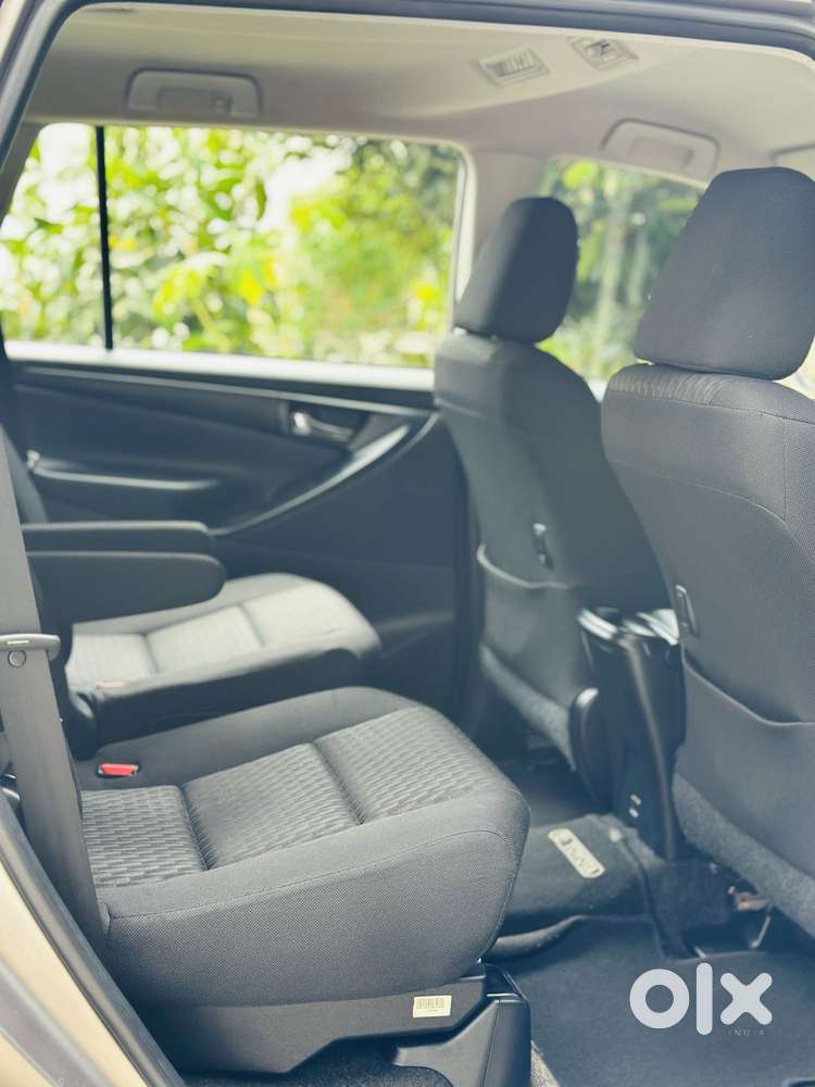 Toyota Innova Crysta 2.4 G Plus Mt 7 Str, 2021, Diesel