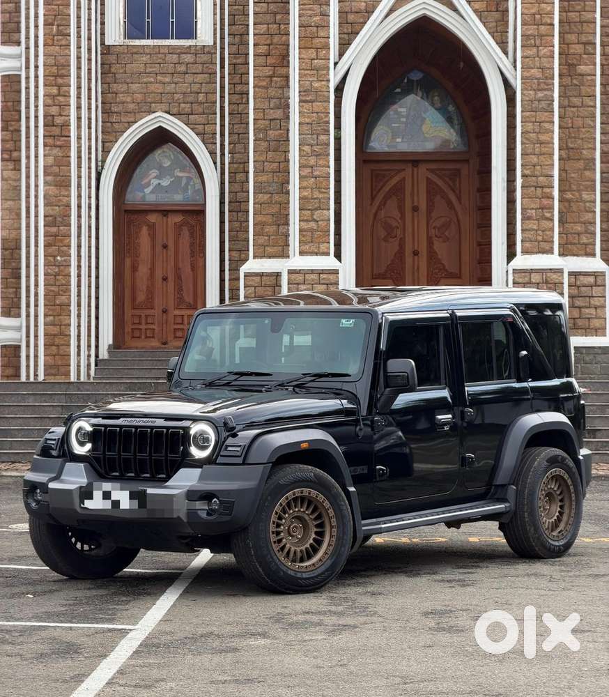 Thar Roxx Petrol Automatic 2025