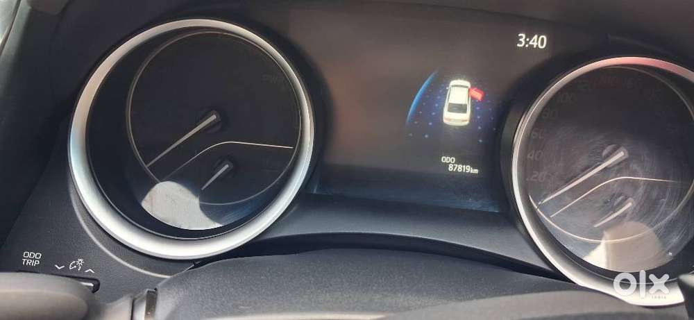 Toyota Camry Hybrid, 2023, Petrol