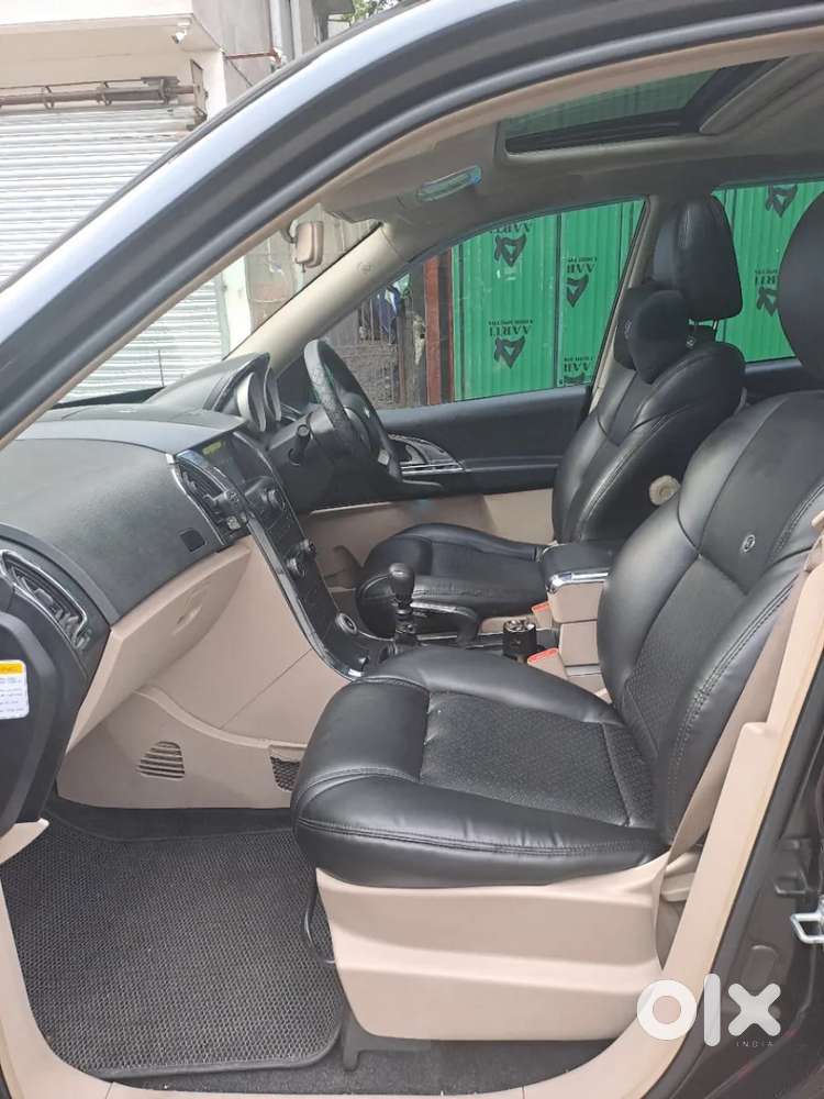 Mahindra Xuv500 At W10 Fwd, 2016, Diesel