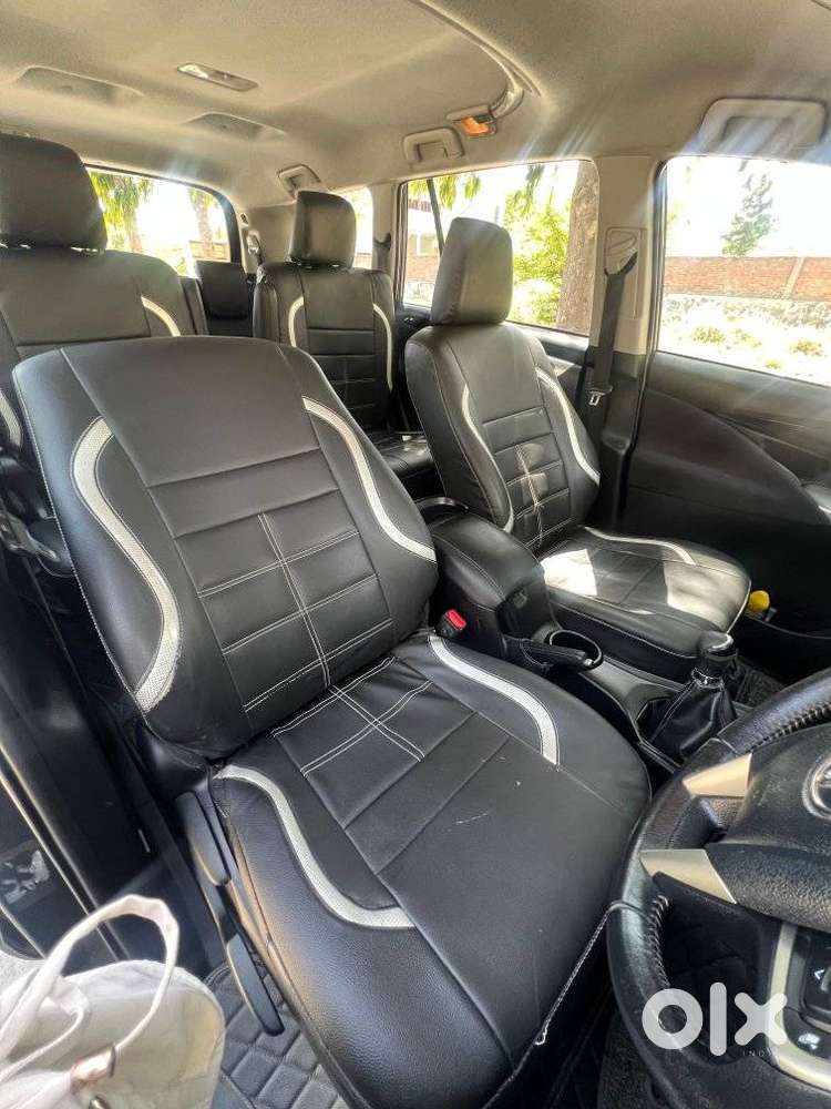 Toyota Innova Crysta 2.4 V 8 Str, 2016, Diesel