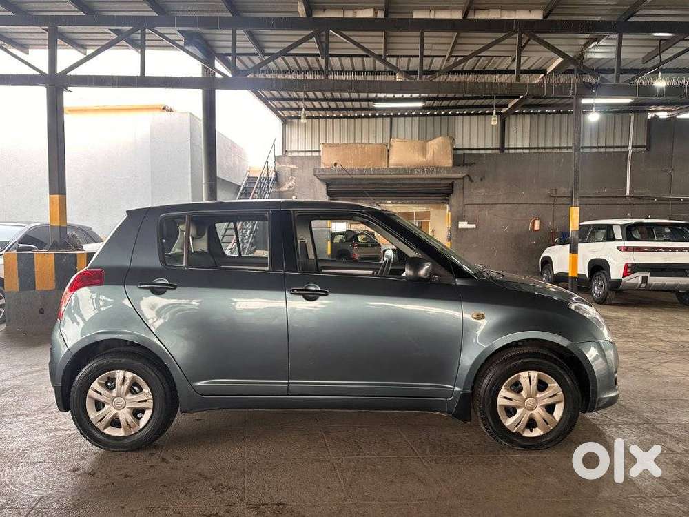 Maruti Suzuki Swift Vxi Bsiv, 2009, Petrol