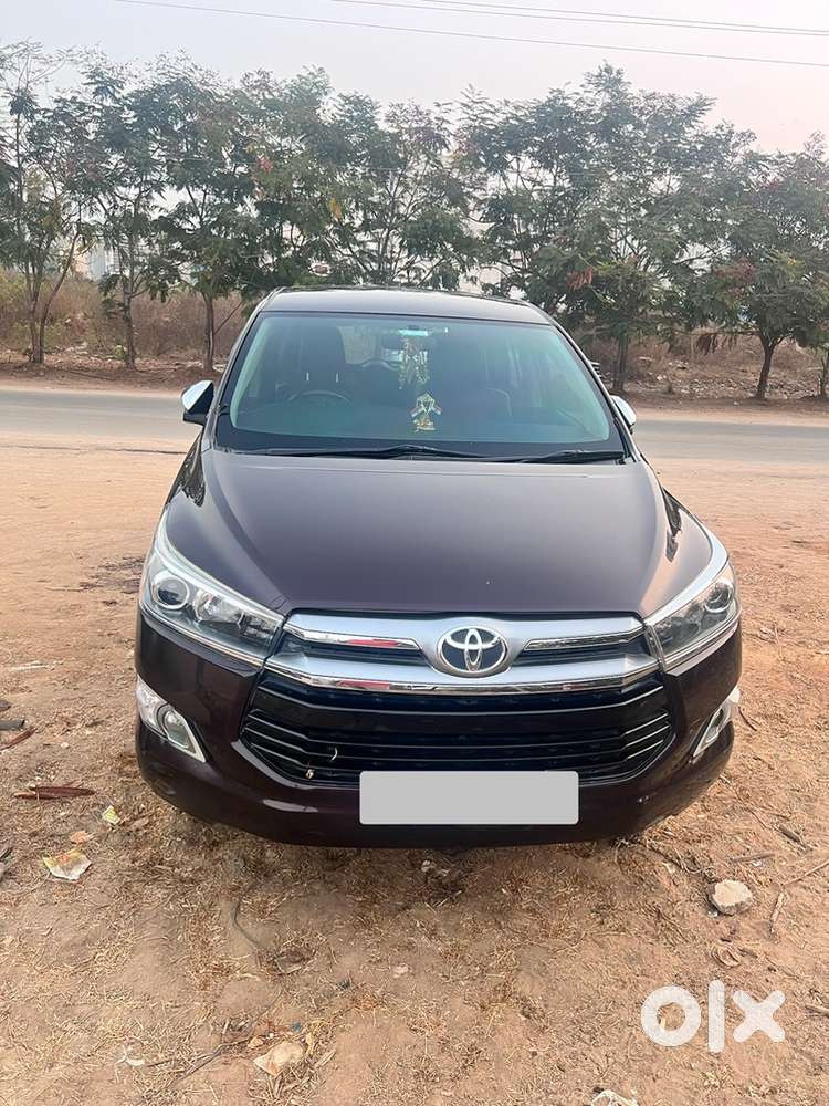Toyota Innova Crysta 2017