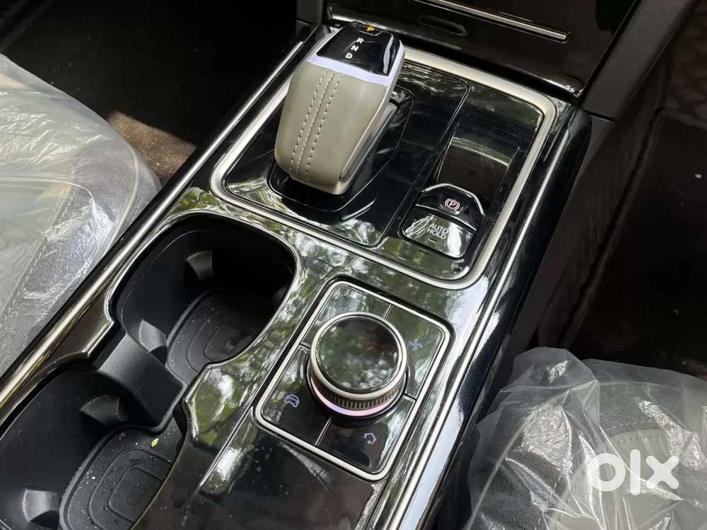 Mahindra Xev 9e Pack Two, 2025, Electric