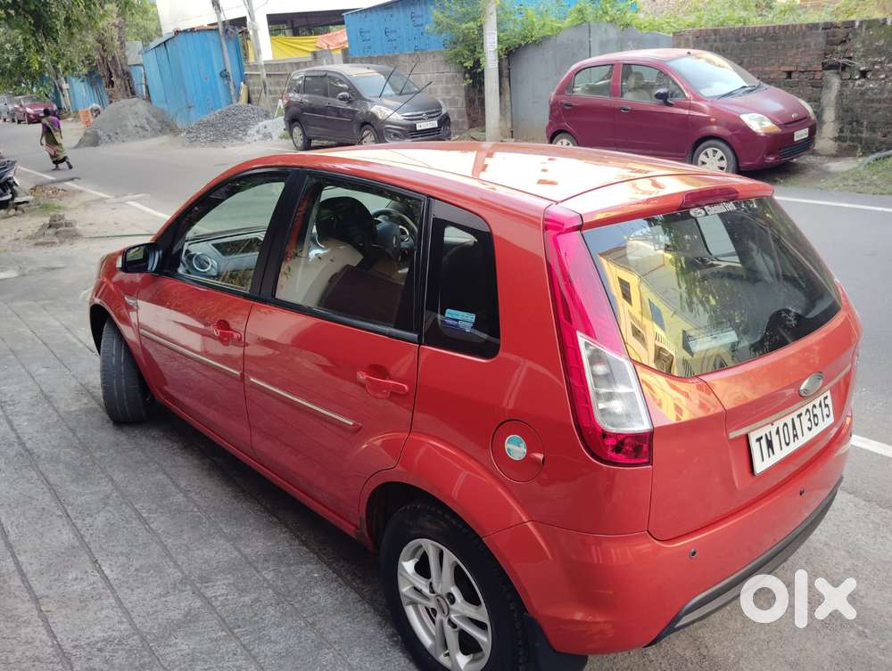 Ford Figo 2012-2015 Petrol Zxi, 2015, Petrol