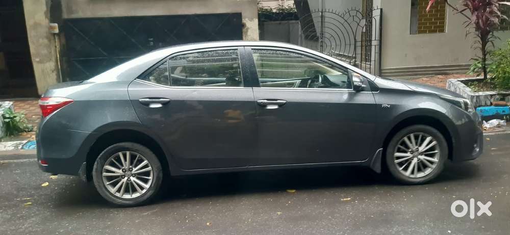 Toyota Corolla Altis 1.8 G, 2014, Petrol