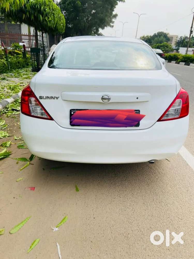 Nissan Sunny 2012 Petrol Well Maintained