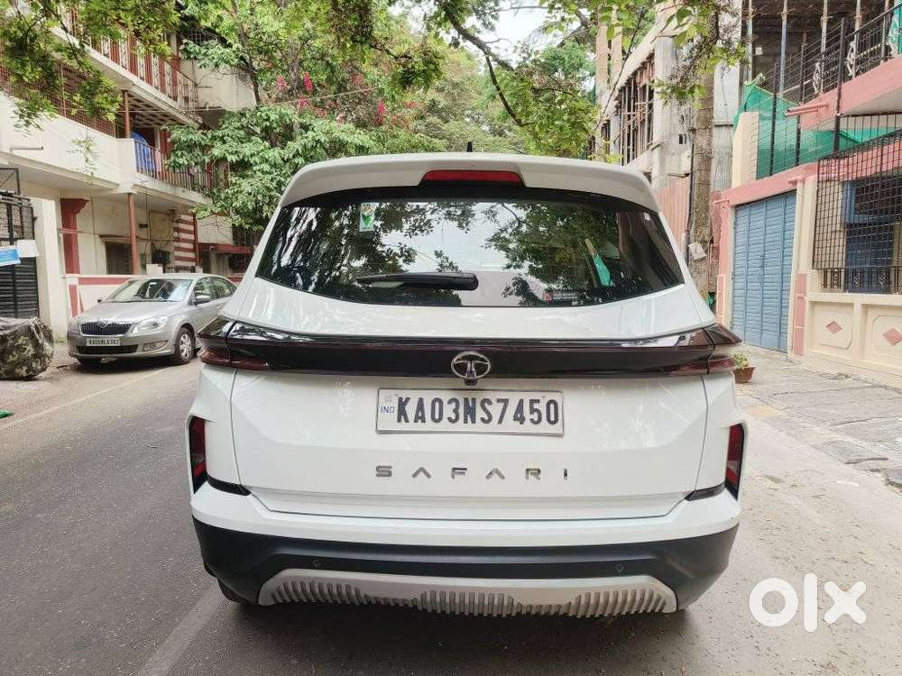 Tata Safari 2.0 Kryotec Xza Plus 6s Red Dark Edition, 2024, Diesel