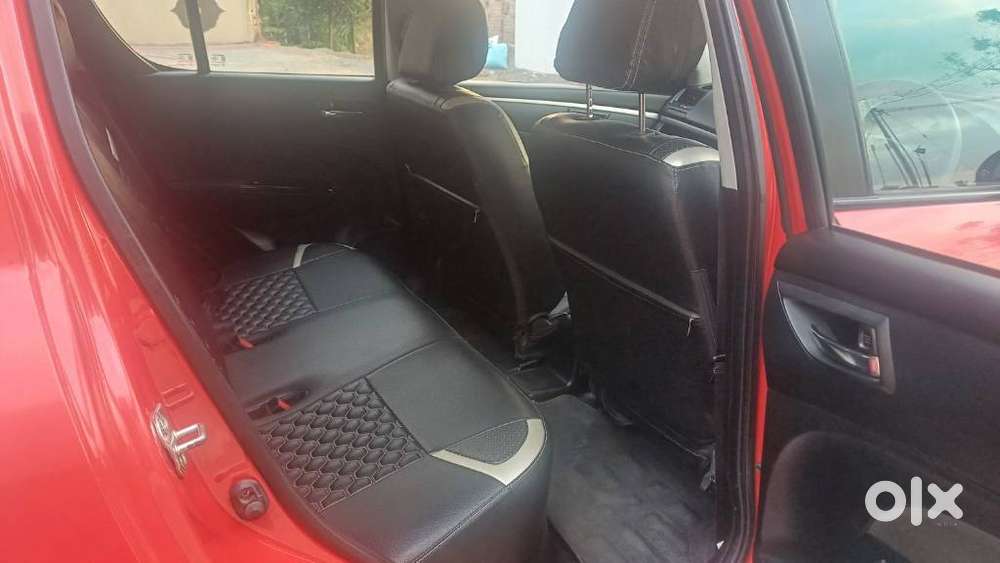 Maruti Suzuki Swift Vxi Optional, 2016, Petrol