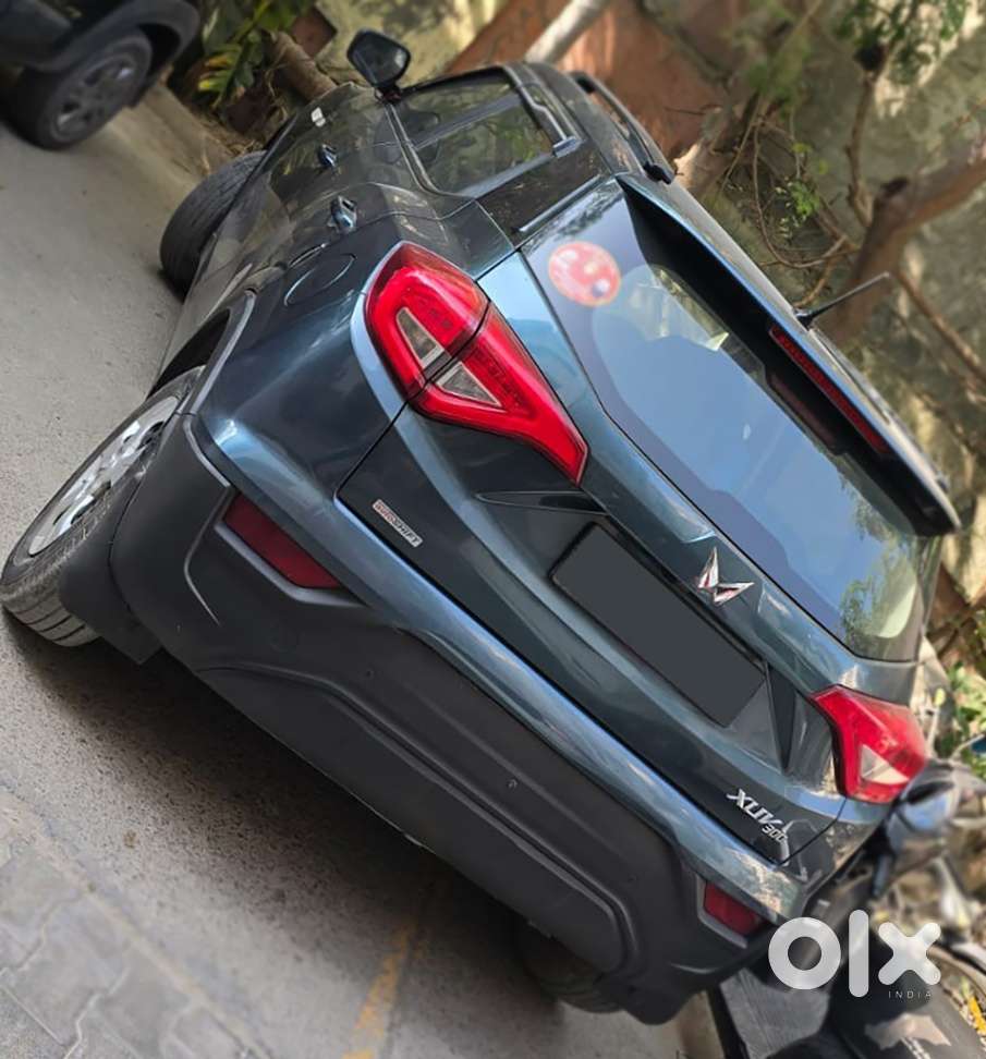 Mahindra Xuv300 W6 Amt Diesel, 2023, Diesel