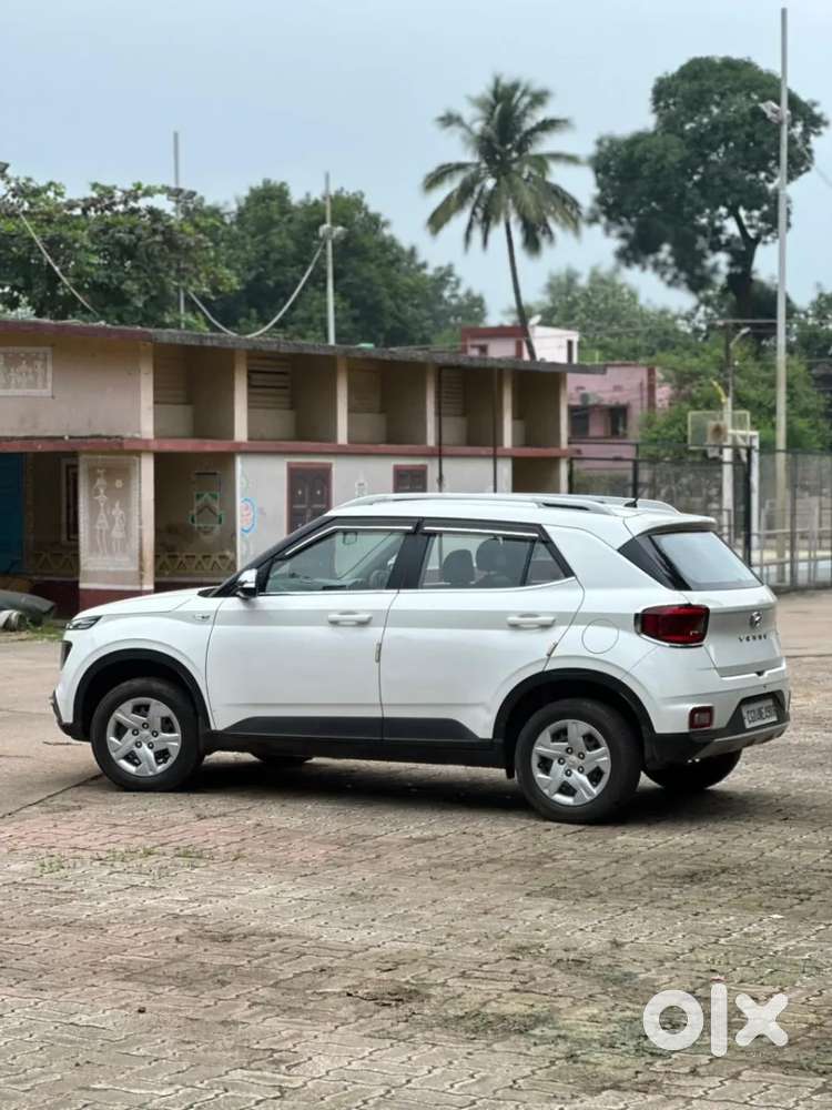 Hyundai Venue S 1.2 Petrol, 2020, Petrol