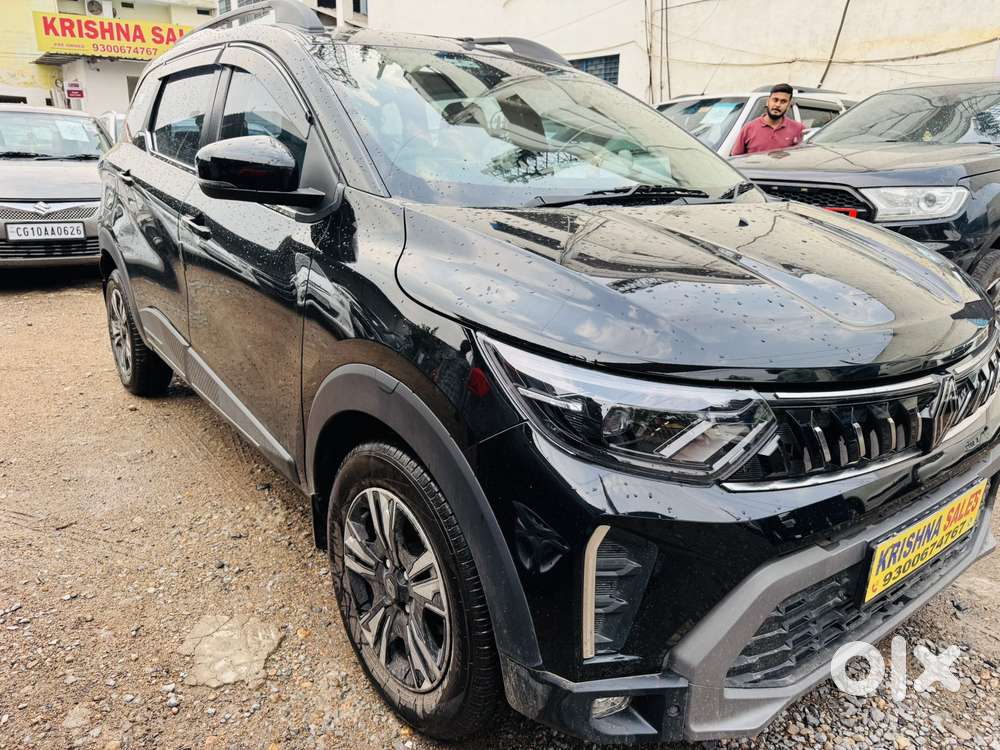 Renault Triber Rxz, 2025, Petrol