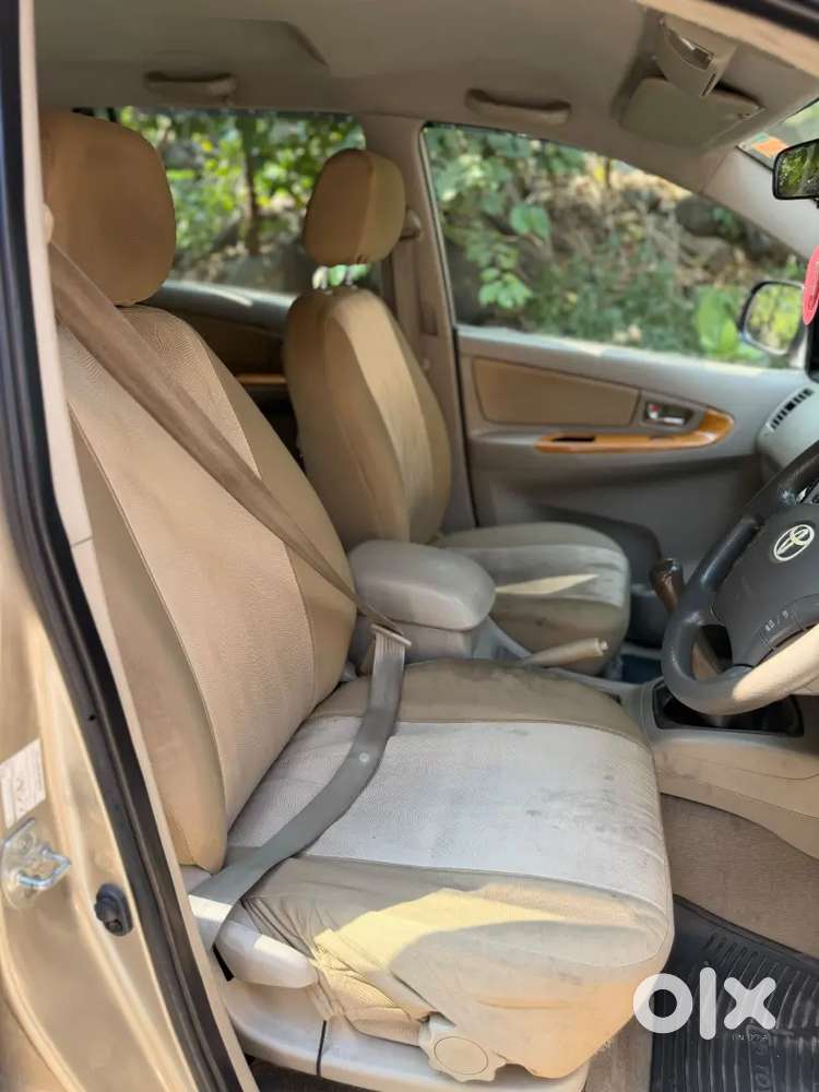 Toyota Innova Vx 7 2011