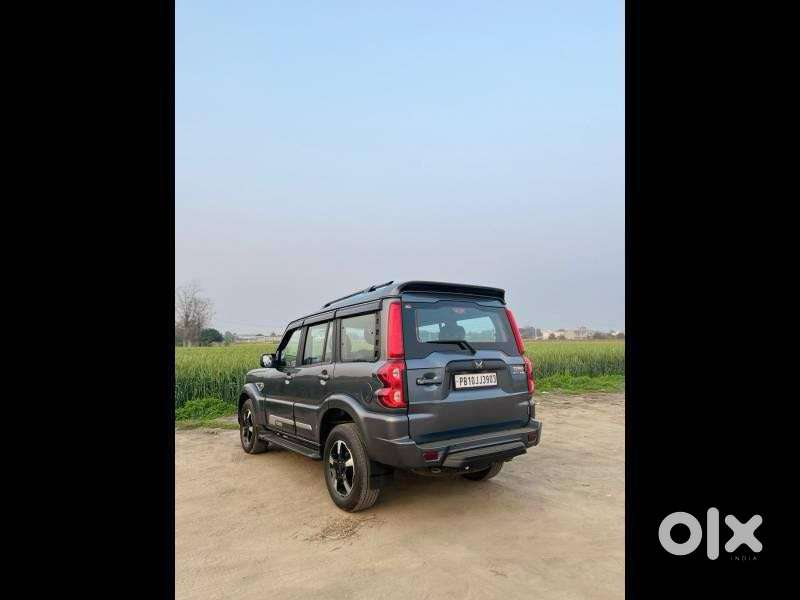 Mahindra Scorpio Classic 2.2 S 11 Mt 7 Str, 2024, Diesel