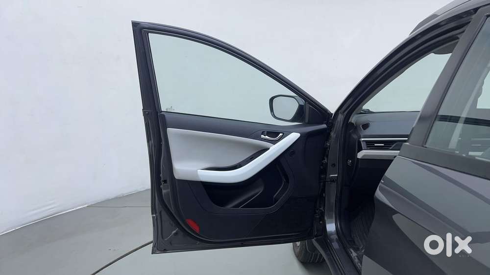 Tata Nexon Creative Plus 1.2 Revotron Petrol 6 Amt, 2024, Petrol