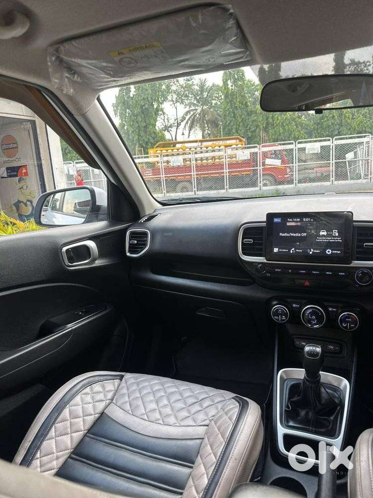 Hyundai Venue 1.2 S Plus, 2022, Petrol