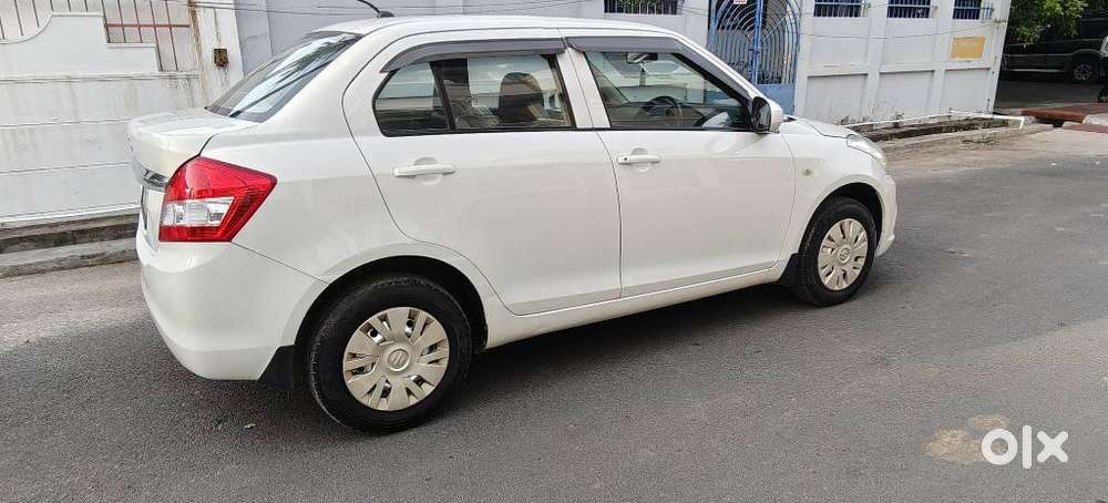 Maruti Suzuki Swift Dzire Lxi Option, 2022, Petrol