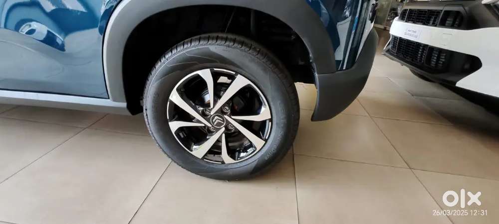 C3 1.2 Turbo Dual Tone Torque Converter Automatic
