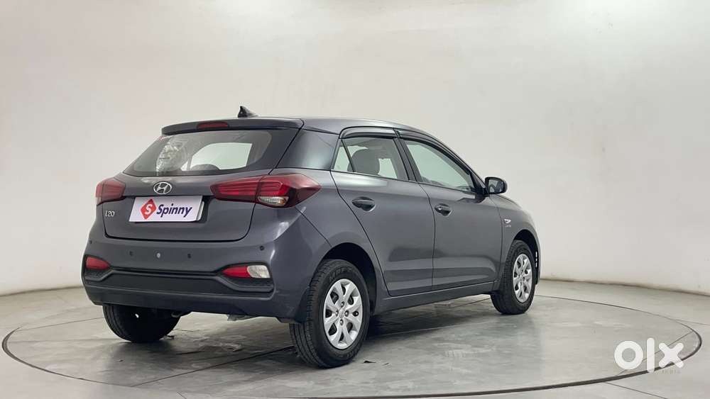Hyundai Elite I20 1.2magna Executive At, 2018, Petrol