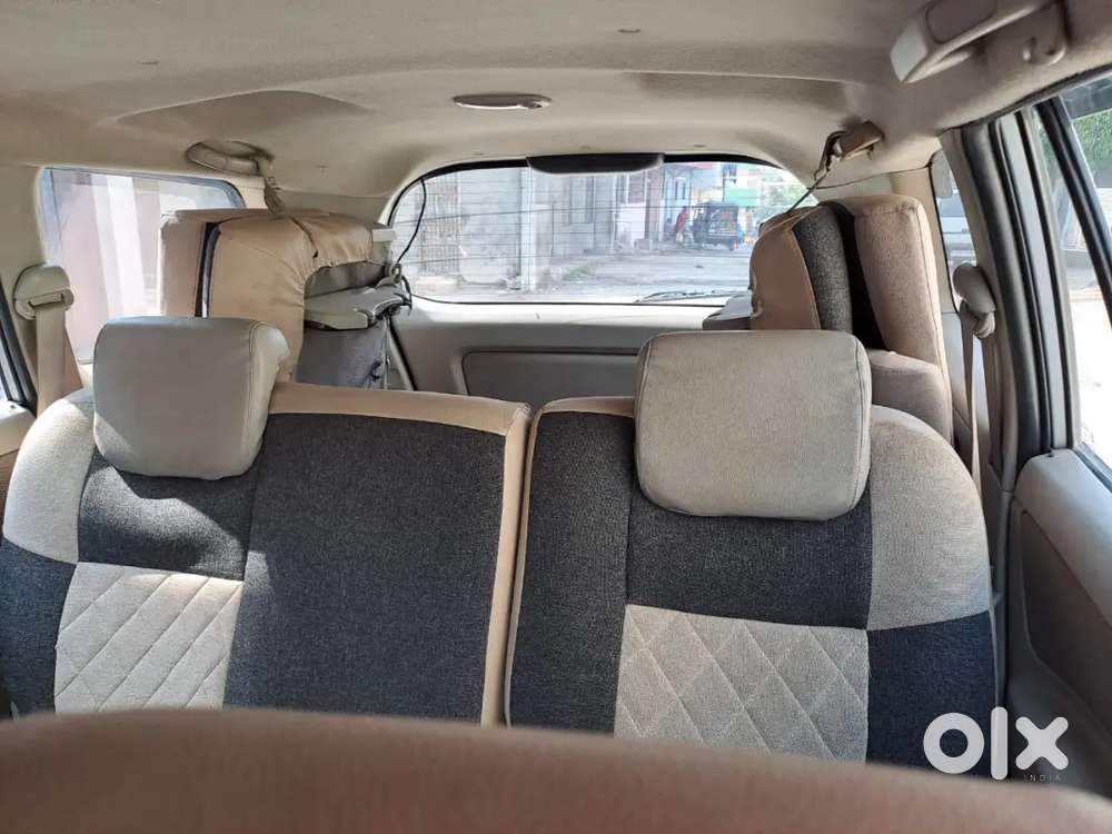 Toyota Innova 2014